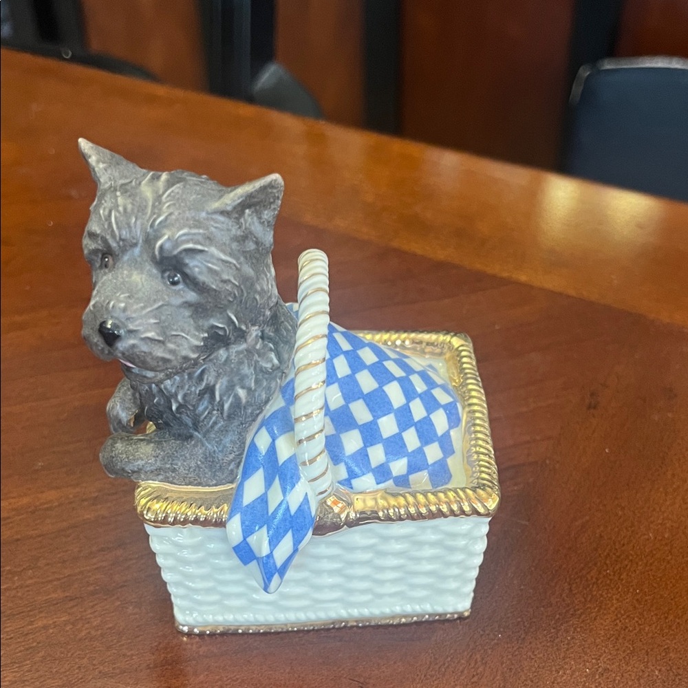 Lenox Wizard of Oz collection Toto in Basket with Blue and Gold Details